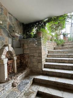 Guest House Adi Hoxha - 8