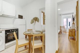 2BR renovated heart of Santos w/ AC | By Airnest - Lissabon - 6