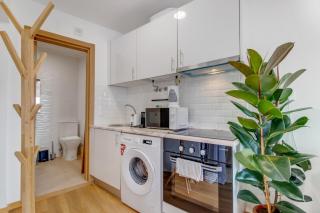 Cosy 1BR tejo view w AC | By Airnest - Lissabon - 7
