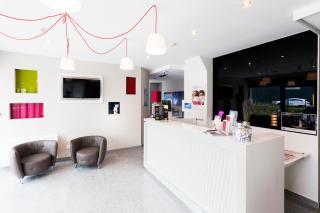 The Originals City, Marne-la-Vallée Est, Meaux ,GLASSY HOTEL - Meaux - 5