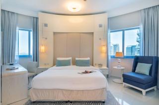 FIRST CLASS 2BR Modern Downtown Retreat - Dubai - 6