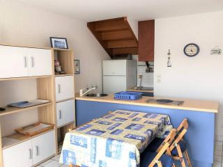 Appartement mansardé avec terrasse à 100m de la Plage St-Guirec, Ploumanac'h - FR-1-368-161 - 8