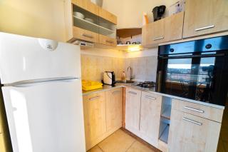 Family Apt with a BBQ in Vodice 15 min walk from beach - Vodice - 2