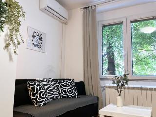 Fully Equipped - Cozy & Convenient City Apartment - Belgrade - 5