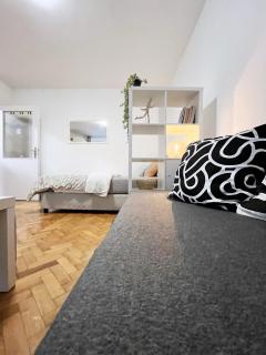 Fully Equipped - Cozy & Convenient City Apartment - Belgrade - 4