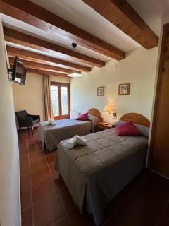 Hostal Centre Del Montsec - Llimiana - 3