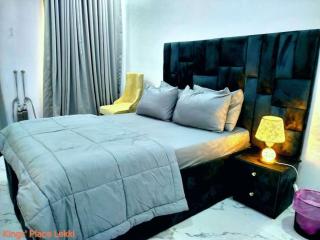Kings' Place Room Lekki 24hrs electricity - 7