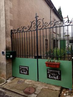 L'ancienne écurie, near Carcassonne, private and charming accomodation Corporate bookings accepted - Badens - 4