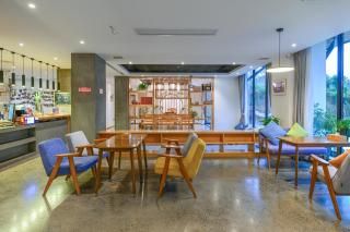 Tianmen Boutiqu Hotel-Free pickup-English services-Near the Tianmen Cableway - 6