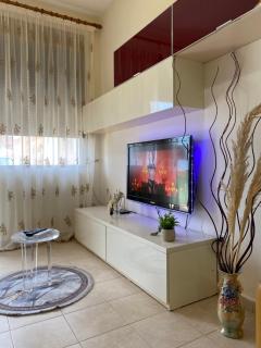 Rei Beachfront Apartment - Durrës - 4