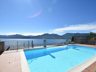 Spacious apartment with lake view - Oggebbio - 6