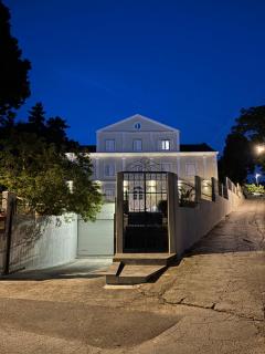 Captain' s Villa Boutique Hotel - Veli Lošinj - 0