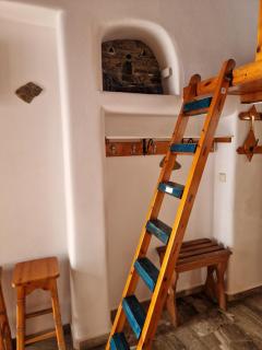 Bright & Relaxing Loft with attic room in the heart of Mykonos city - 5