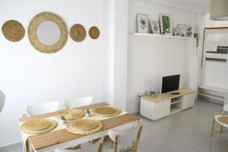 Chalet Margarita Comfort with AC, WiFi, and Private Patio - Los Alcázares - 1