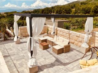 Villa Zaban with heated infinity pool and massage jets - Podstrana - 3