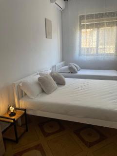 City Centre One Bedroom Apartment - 0