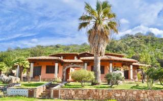 ISS Travel, Panoramic Coda Cavallo Cottages - 10 km from San Teodoro - 0
