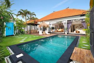 3 Bedrooms Luxury Umalas with private pool - Kerobokan - 0