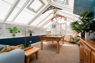 The Cottage - Characterful, coastal family home with new hot tub - 3