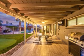 Hot Tub, Heated Pool, Mini Golf, BBQ, 500 Mbps, 50in TV, Old Town - Scottsdale - 1