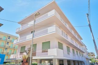HOTEL JOLANDA - Bellaria-Igea Marina - 4
