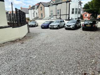 Roomours Hotel with Private Car Park - Llandudno - 3
