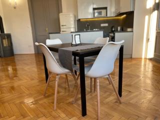 F14 Guesthouse - Budapest - 9
