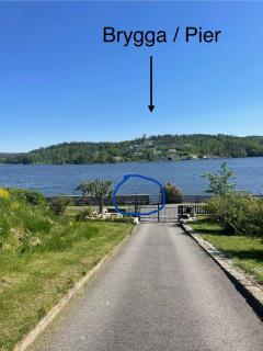 New house by the lake Bunn & private bathing jetty - Gränna - 1