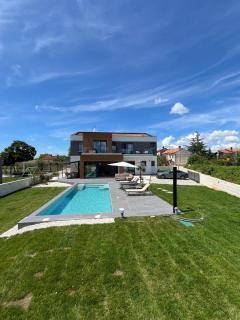 Luxury Villa Kiara with private heated pool and jacuzzi- 15min from sea - Orbanići - 7