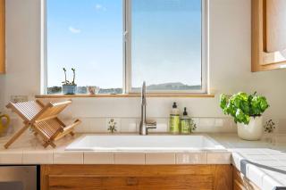 Lilly's Guesthouse-Farmstay with Valley Views! - Arroyo Grande - 7