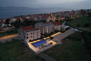 Grey House - Bol - 9