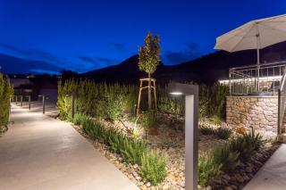 Grey House - Bol - 4