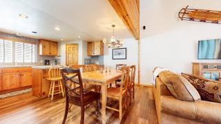 Mammoth Sierra Townhomes #18 condo - 2