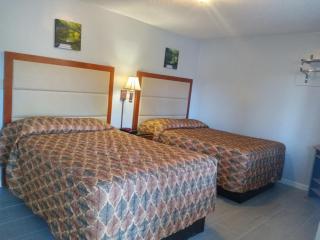 Maple leaf motel - New Milford - 2
