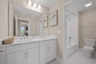 NEW - Vilano Beach Family Oasis, Private Beach Access, Intercoastal View - 8