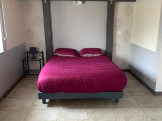 Grande maison avec piscine privée, 7 chambres et vue sur la campagne - FR-1-410-444 - 1