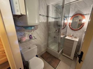 Rez-de-jardin avec accès direct à la plage, terrasse ensoleillée, idéal pour 3 personnes - FR-1-465-115 - Merville-Franceville-Plage - 5