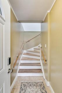 Gorgeous 4br2ba Home Near Ocean Beach - 3