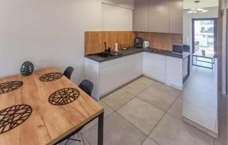 1 Bedroom Gorgeous Apartment In Dziwnów - Dziwnów - 9