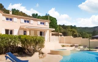 Nice Home In Ste-Anastasie-Sissole - 1