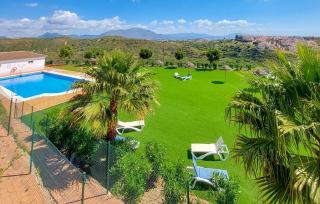 2 Bedroom Amazing Apartment In Manilva - 9