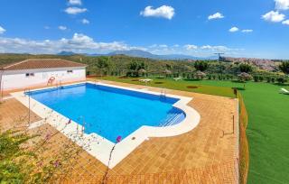 2 Bedroom Amazing Apartment In Manilva - 8