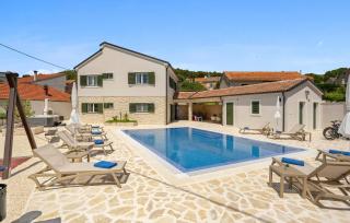 Cozy Home In Dubrava Kod Sibenika - Dubrava - 1