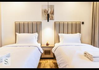 20% OFF! Luxury 2 BDR Apt, Centrally Located, Huge Terrace - 8