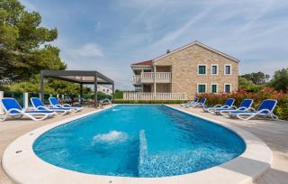 Beach Front Apartment In Mrljane - Mrljane - 1