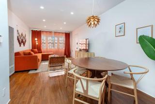 Dreamy Venice Gem Walk to Beach and Abbot Kinney - 6