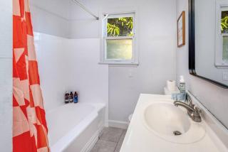 Dreamy Venice Gem Walk to Beach and Abbot Kinney - 1