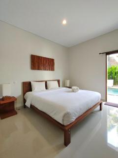 Puri Warung Villa & Guest House - 8
