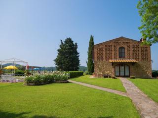 Villa with terrace and pool - 3