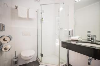 Arion Airport Hotel - 4